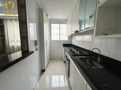 Aluga-se apartamento no Edifício Residencial Spazio Mirante do Parque em Maringá-Pr.