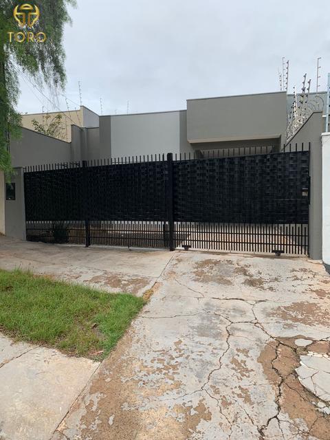 Casa para alugar em Maringá, Jardim Dias II, com 3 quartos, com 99 m²