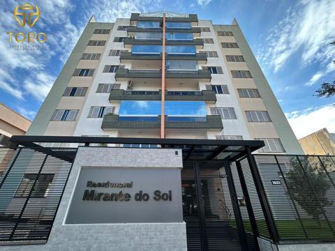Vende-se apartamento no Condomínio Mirante do Sol na Avenida Carlos Borges em Maringá-Pr.